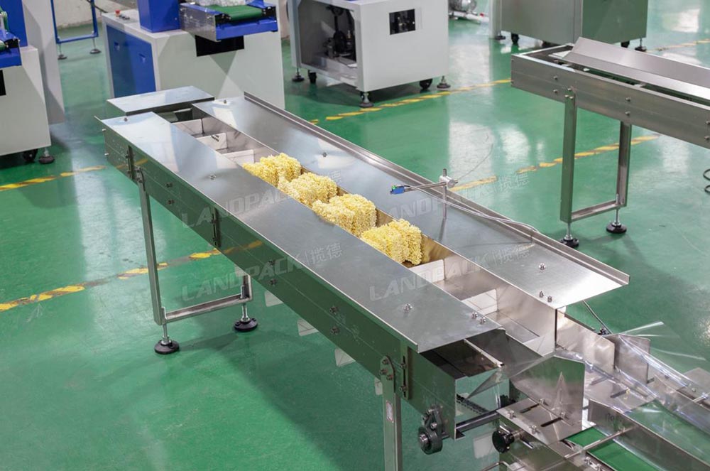 Automatic Noodle Packaging Machine | Noodles Horizontal Flow Wrap Machine