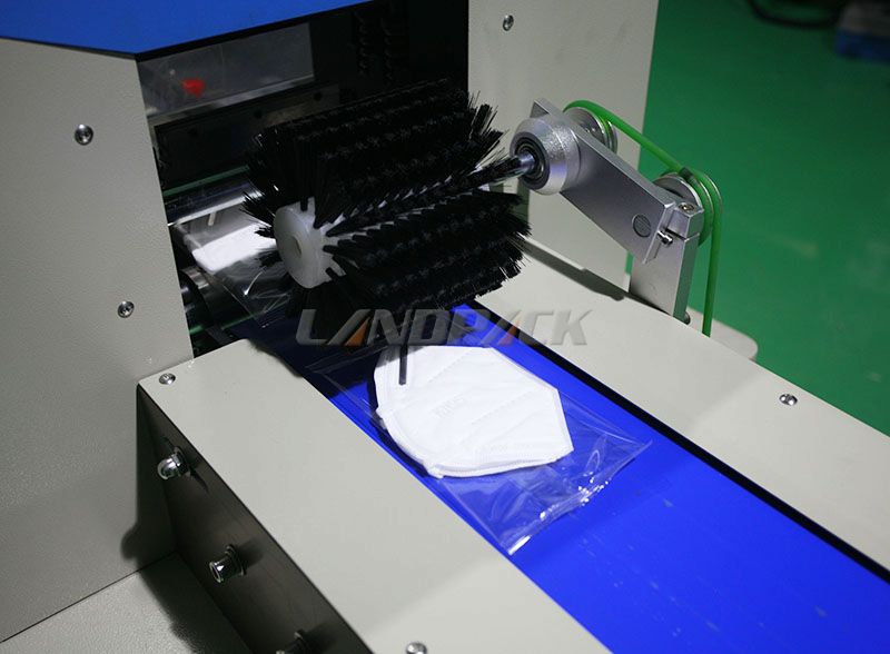 surgical mask pillow packing machine