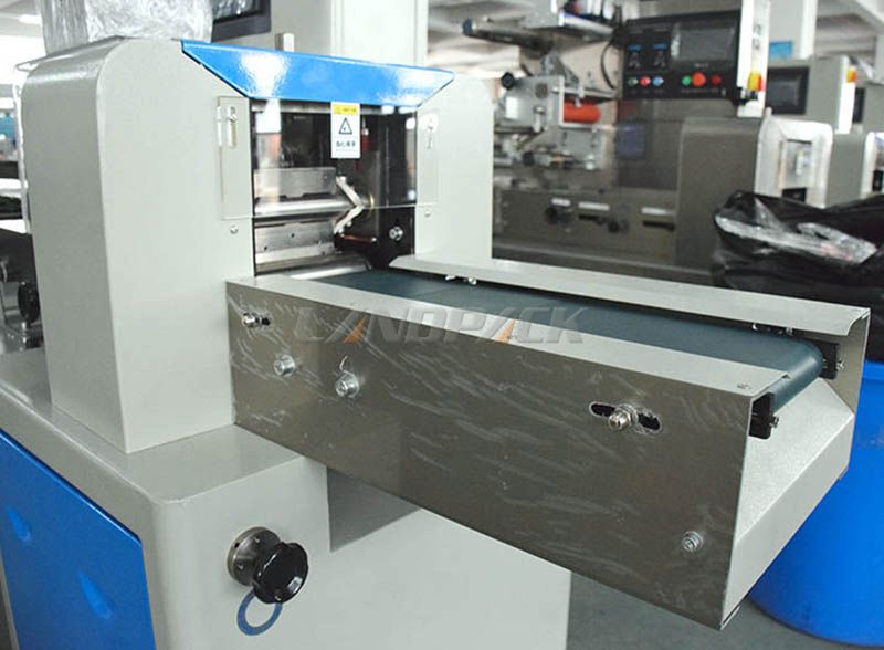 medicine packaging machine