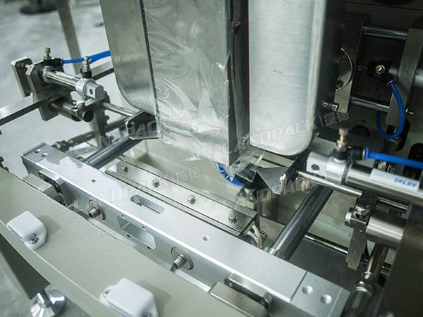 chocolate bar packaging machine