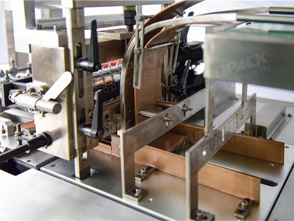 cartoning machine