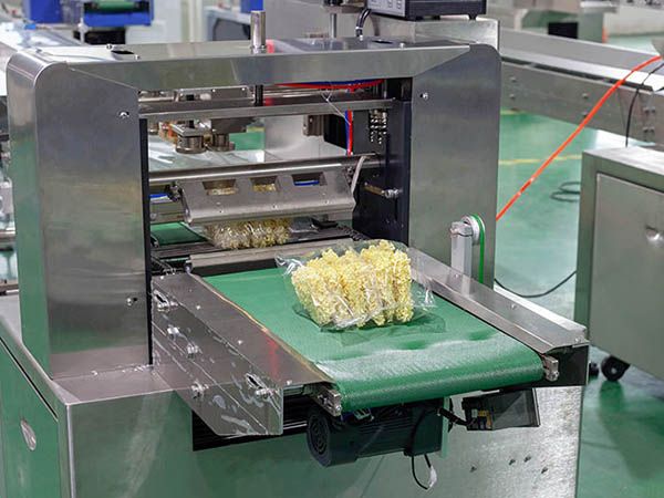 fresh noodle packing machine TKA