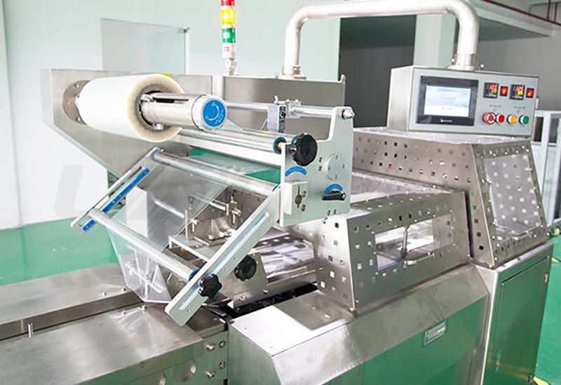 pillow packing machine