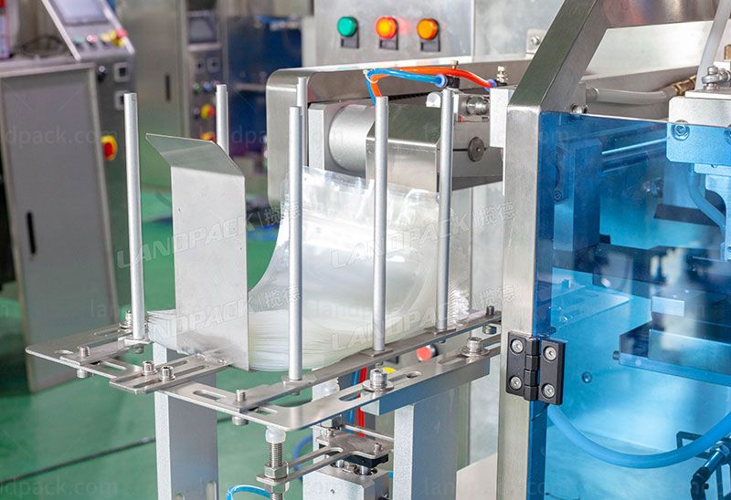 zip lock packing machine